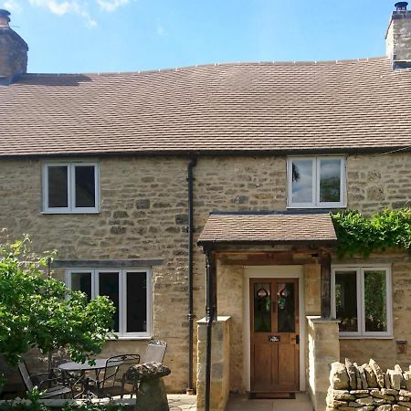 Pass The Keys The Pippins A Cotswold Cottage And Garden Parking Stow-on-the-Wold Exterior photo